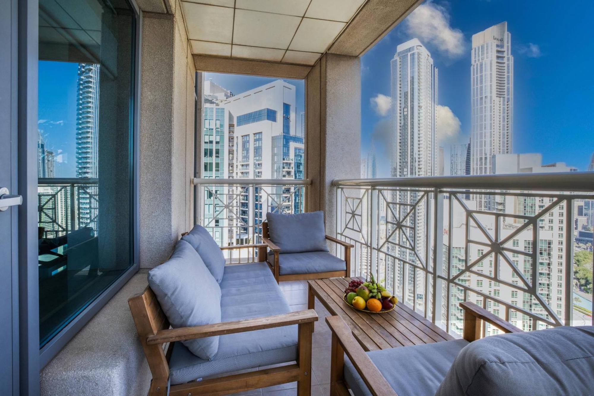 Signature Burj Khalifa View Residence Dubai Bagian luar foto